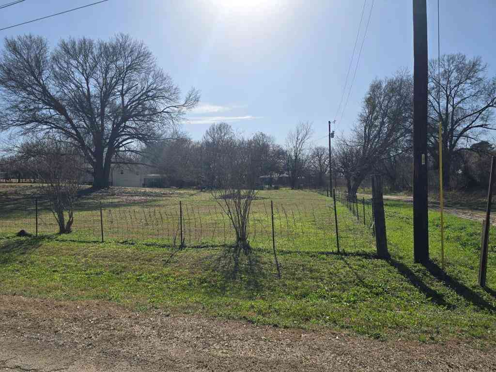 Vacant Land For Sale - BLK 3A LOT 8 Circle Drive<br/> Kemp, TX 75143