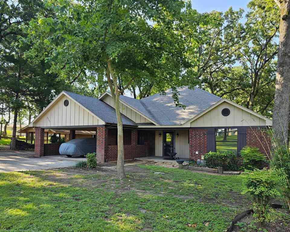Homes For Sale - 5731 N Cape Drive<br/> Chandler, TX 75758