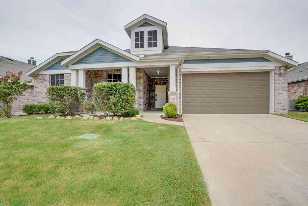 Homes For Sale - 2006 Enchanted Rock Drive<br/> Forney, TX 75126