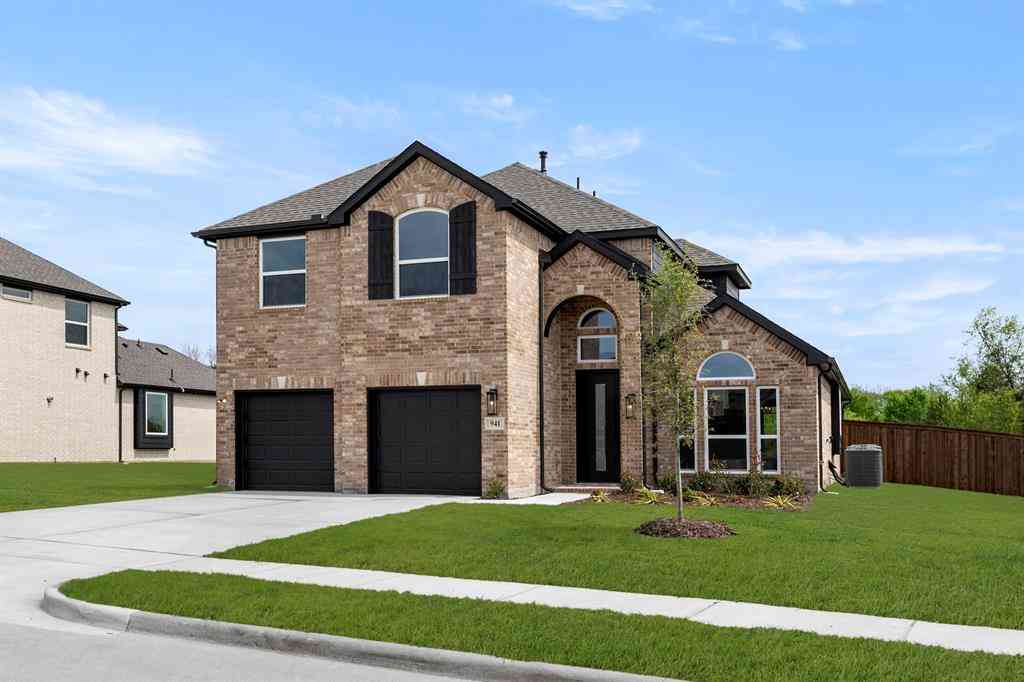 Homes For Sale - 941 Gold Finch Lane<br/> Kaufman County, Forney, TX 75126