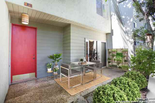 Apartment For Sale - 3102 Eisenhauer #B16<br/> San Antonio, TX 78209