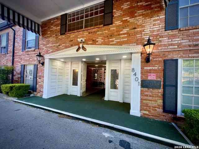 Apartment For Sale - 8401 N New Braunfels #120A  121A<br/> San Antonio, TX 78209