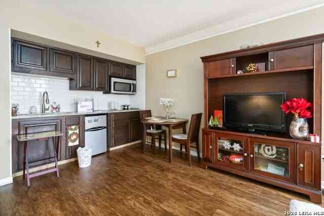 Apartment For Sale - 7701 Wurzbach #308<br/> San Antonio, TX 78229