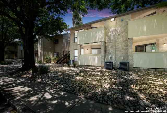 Apartment For Sale - 11843 Braesview #1614<br/> San Antonio, TX 78213