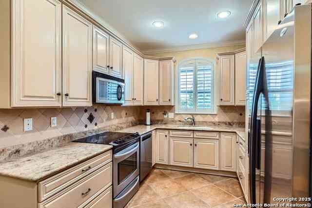Apartment For Sale - 100 W El Prado #111<br/> San Antonio, TX 78212