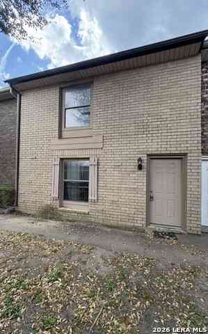 Townhouse For Sale - 1403 Blalock #14<br/> Harris County, Houston, TX 77055