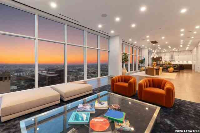 Apartment For Sale - 123 Lexington #1803<br/> San Antonio, TX 78205