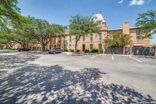 Townhouse For Sale - 7711 Broadway Str. #11B<br/> San Antonio, TX 78209