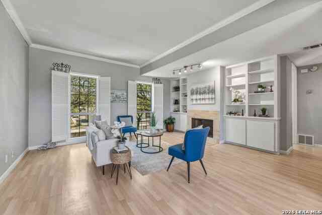 Apartment For Sale - 7711 Broadway #20B<br/> San Antonio, TX 78209