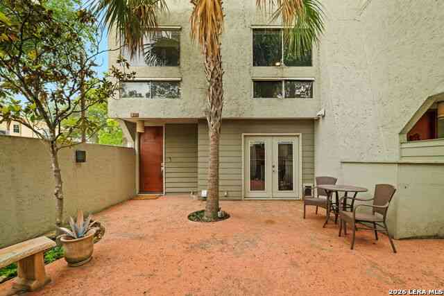 Apartment For Sale - 3102 Eisenhauer Rd #C26<br/> San Antonio, TX 78209