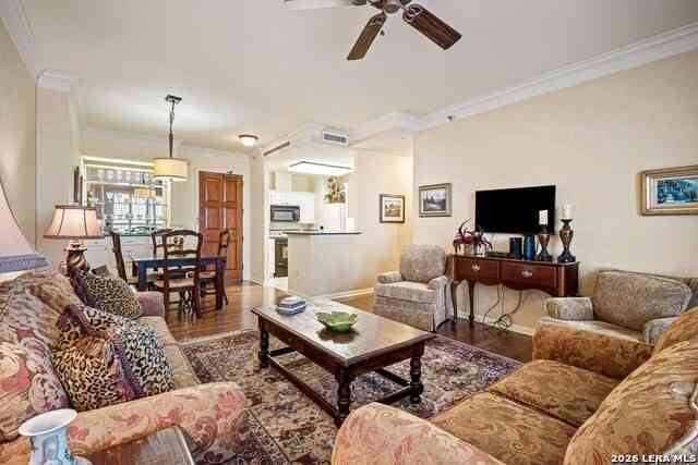 Apartment For Sale - 1 Towers Park Ln #810<br/> San Antonio, TX 78209