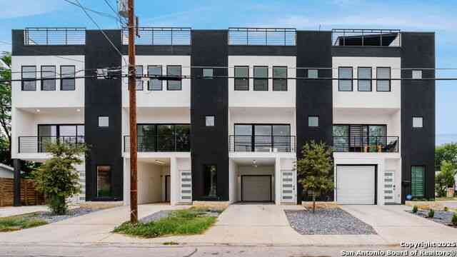 Townhouse For Sale - 308 S Mesquite St #101<br/> Bexar County, San Antonio, TX 78203