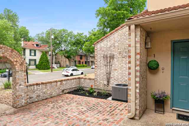 Apartment For Sale - 201 W Craig #APT M<br/> San Antonio, TX 78212