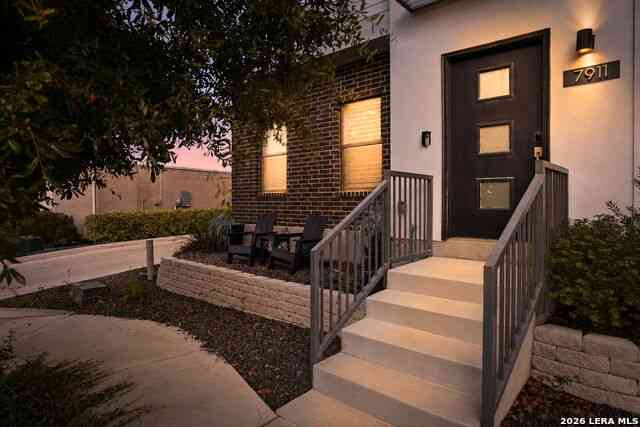 Townhouse For Sale - 7911 Southlake #N/A<br/> Bexar County, San Antonio, TX 78235