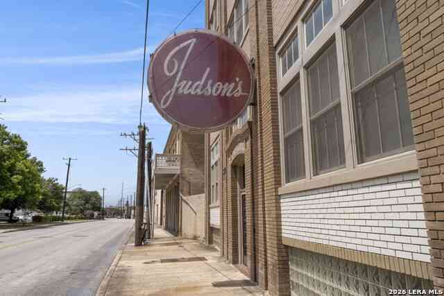 Apartment For Sale - 831 S Flores #3216<br/> Bexar County, San Antonio, TX 78204