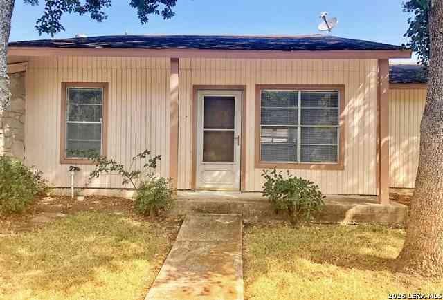 Townhouse For Sale - 1051 Country Club Dr #18<br/> Seguin, TX 78155