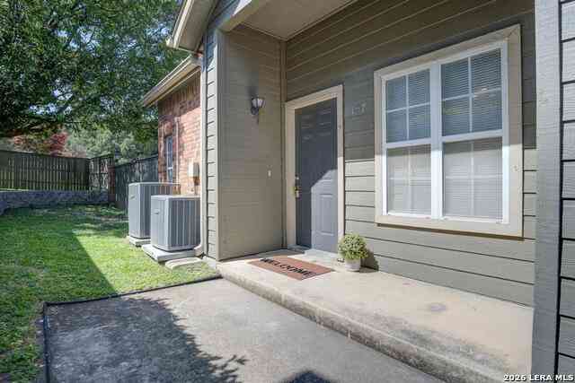 Apartment For Sale - 157 Chapel Hill Cir #157<br/> San Antonio, TX 78240
