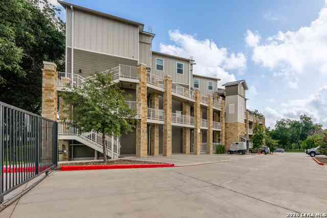 Apartment For Sale - 1228 Ervendberg Ave # 104<br/> New Braunfels, TX 78130
