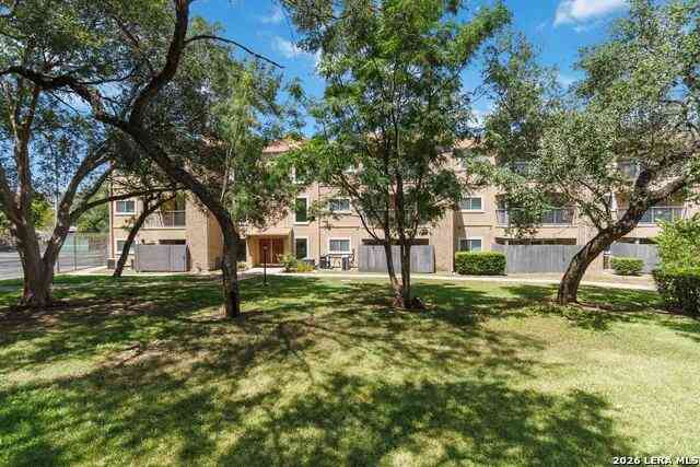 Apartment For Sale - 4111 Medical Dr #B104<br/> Bexar County, San Antonio, TX 78229