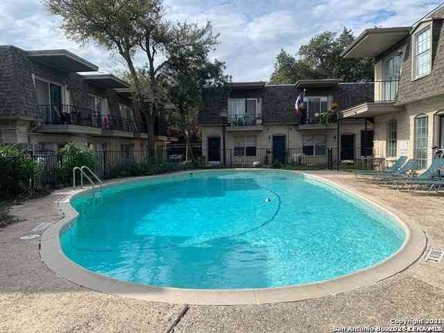 Apartment For Sale - 170 De Chantle #APT 704<br/> Bexar County, San Antonio, TX 78201