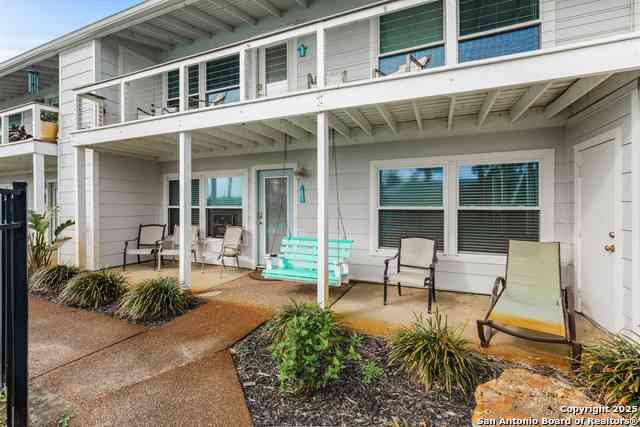 Apartment For Sale - 71 W Nassau #302<br/> Rockport, TX 78382