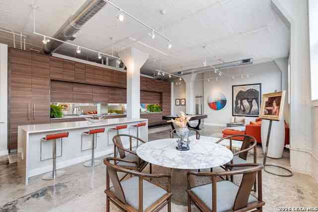 Apartment For Sale - 1401 S Flores St #201<br/> San Antonio, TX 78204