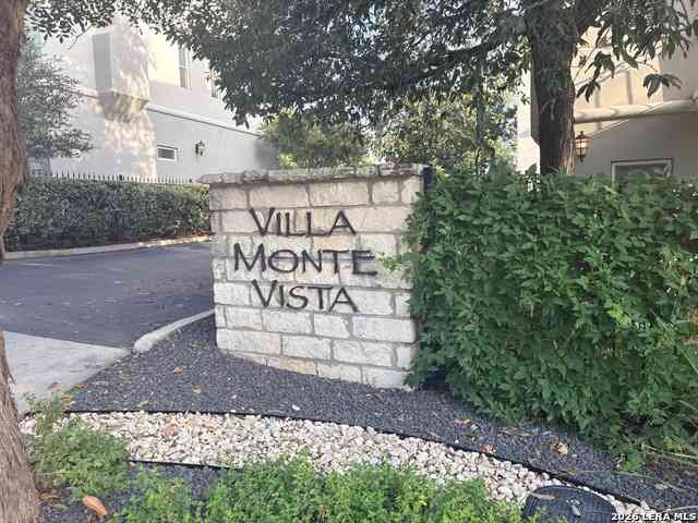 Townhouse For Sale - 225 E Mulberry #231-2<br/> San Antonio, TX 78212