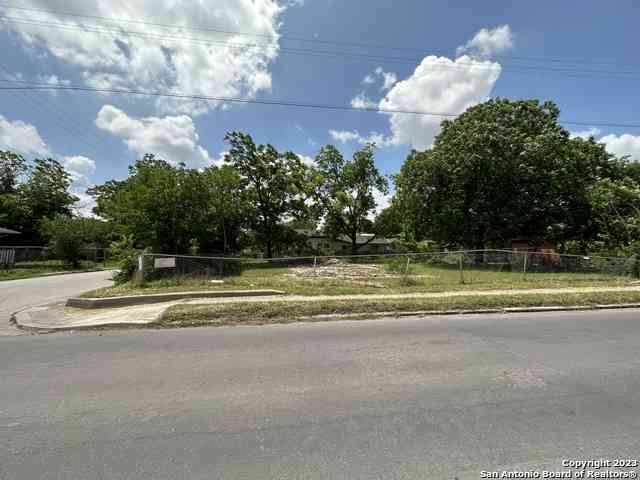 Vacant Land For Sale - 1302 Division Ave<br/> San Antonio, TX 78225