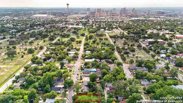 Vacant Land For Sale - 1131 Center<br/> San Antonio, TX 78202