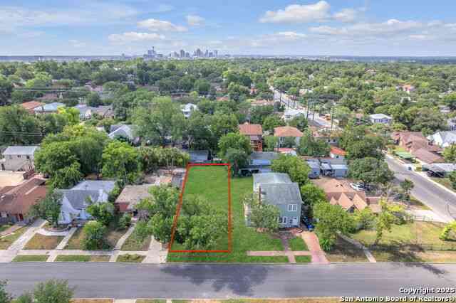 Vacant Land For Sale - 122 W Norwood Ct<br/> San Antonio, TX 78212