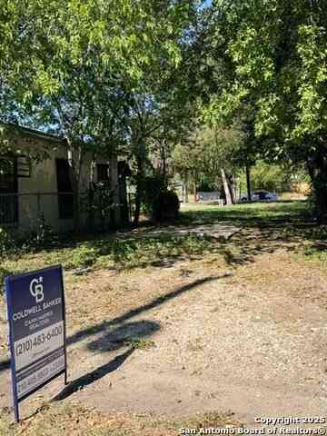 Vacant Land For Sale - 1327 Montezuma<br/> San Antonio, TX 78207