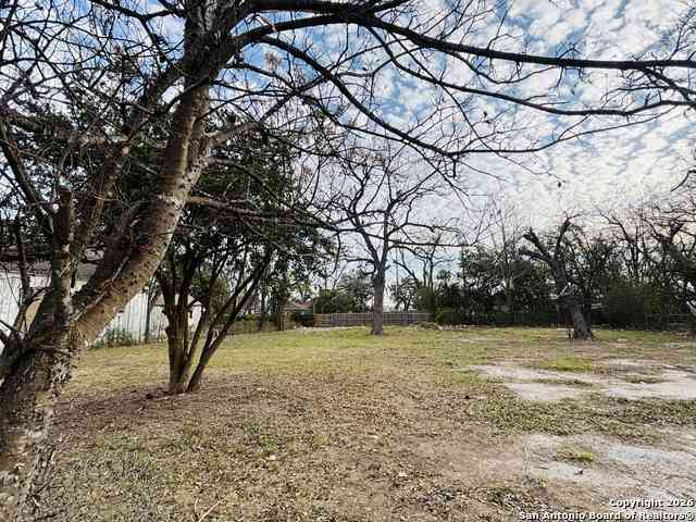 Vacant Land For Sale - 1418 Montana<br/> San Antonio, TX 78203