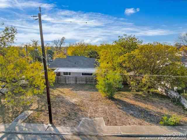 Vacant Land For Sale - 815 S Pine St<br/> San Antonio, TX 78210