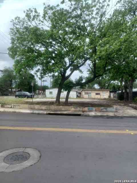 Vacant Land For Sale - 1537 Saltillo<br/> San Antonio, TX 78207