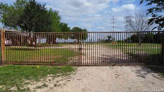 Vacant Land For Sale - 8202 New Laredo Hwy<br/> San Antonio, TX 78211