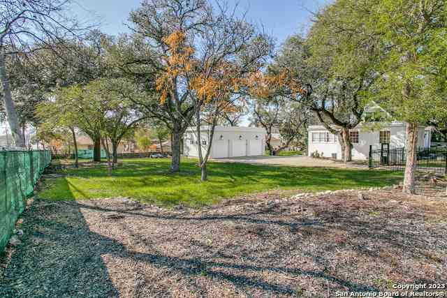 Vacant Land For Sale - LOT 13 E Mulberry Ave<br/> San Antonio, TX 78212