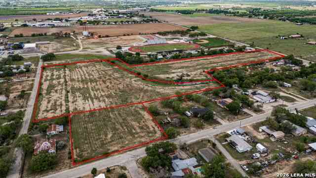 Vacant Land For Sale - 000 N Windy Knoll<br/> Devine, TX 78016