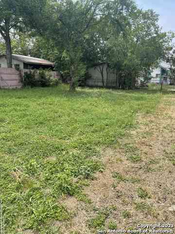 Vacant Land For Sale - 812 W Hollywood Ave<br/> Bexar County, San Antonio, TX 78212