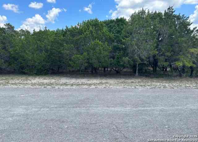 Vacant Land For Sale - LOT #70 Forest Oaks<br/> Lakehills, TX 78063