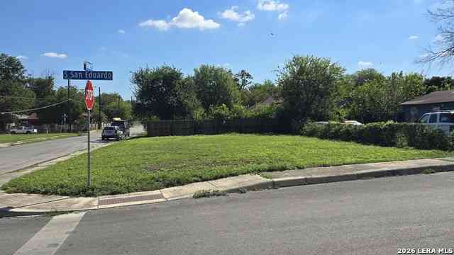 Vacant Land For Sale - 702 S San Eduardo Ave<br/> Bexar County, San Antonio, TX 78237