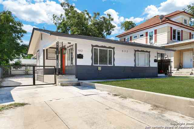 Multifamily For Sale - 522 E Myrtle<br/> San Antonio, TX 78212