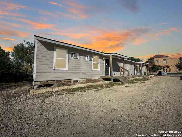 Multifamily For Sale - 2523 Observation<br/> San Antonio, TX 78227