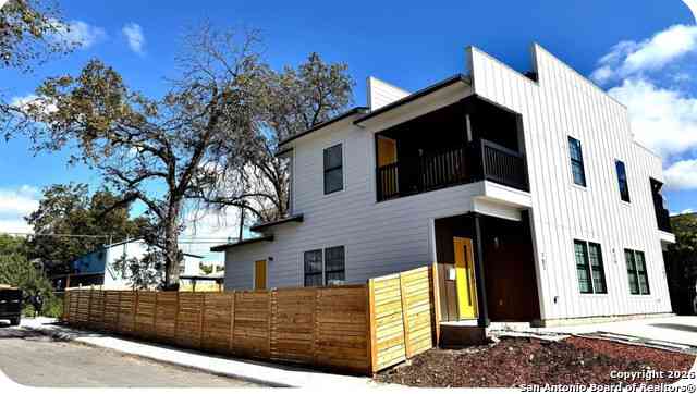 Multifamily For Sale - 829 Kayton Ave<br/> San Antonio, TX 78210