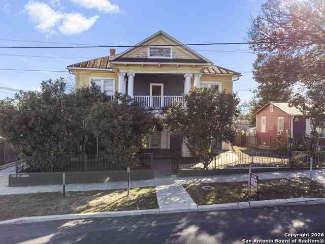 Multifamily For Sale - 1110 W Ashby Pl<br/> San Antonio, TX 78201