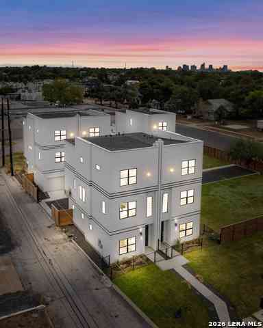 Multifamily For Sale - 3214 N Elmendorf And 1735 Gramercy #201/301/302<br/> San Antonio, TX 78201