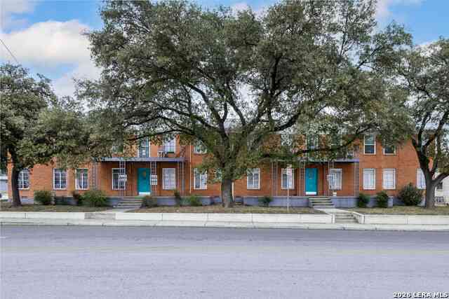 Multifamily For Sale - 553 Club<br/> San Antonio, TX 78201