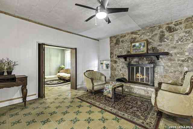 Multifamily For Sale - 926 S Laredo<br/> San Antonio, TX 78204
