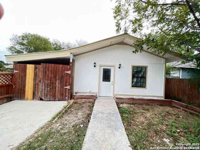Multifamily For Sale - 231 E Lubbock<br/> San Antonio, TX 78204