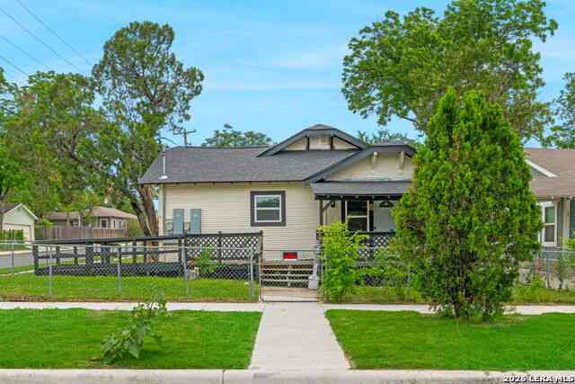 Multifamily For Sale - 1200 W Magnolia Ave<br/> San Antonio, TX 78201