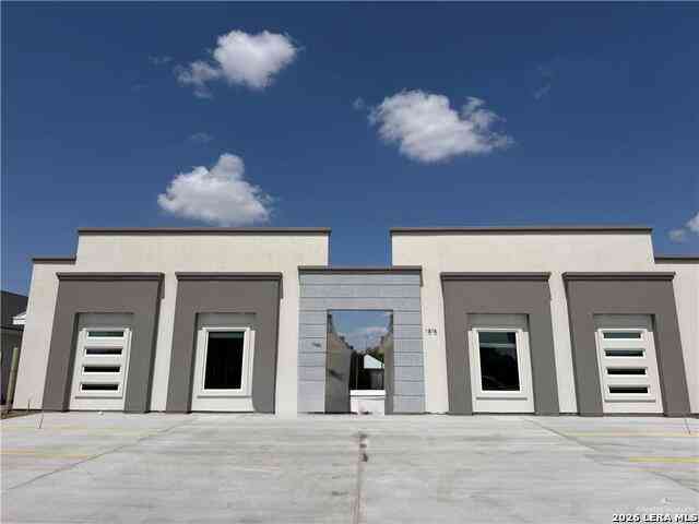 Multifamily For Sale - 1815 Elsham Avenue<br/> Hidalgo County, Edinburg, TX 78539